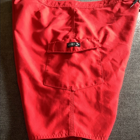 Men’s Van Red Board Shorts Size 36. - Picture 5 of 5